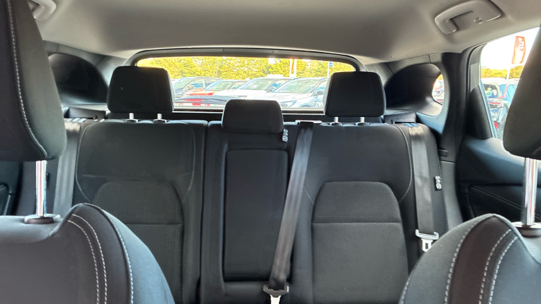 Nissan Qashqai 1.3 DiG-T MH Acenta Premium 5dr Petrol Hatchback